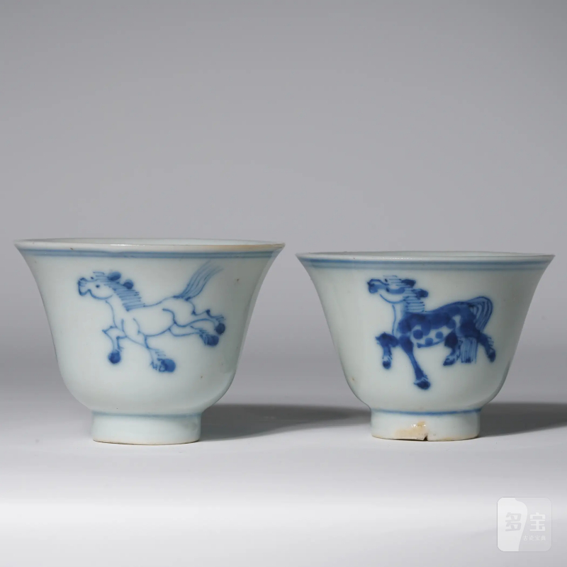 清中期 景德镇窑新渡青花骏马图杯一对 - 图3